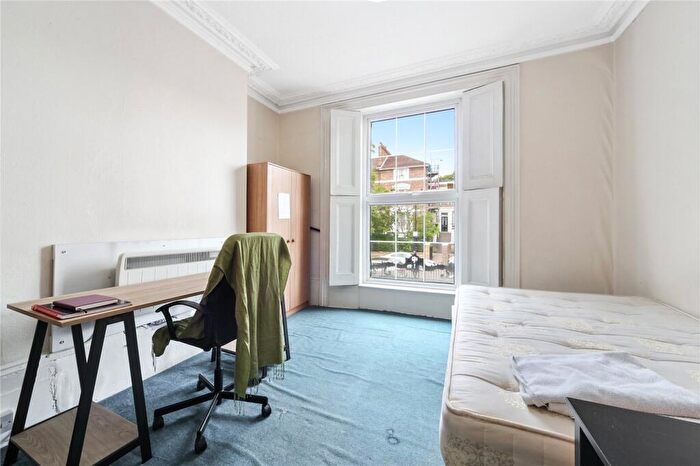 2 Bedroom Apartment To Rent In Thane Villas, Islington, London, N7