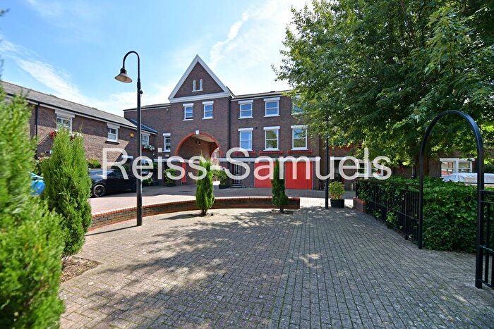 6 Bedroom Town House To Rent In Lockesfield Place, Isle Of Dogs, London, Docklands, E14