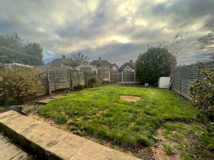 4 Bedroom House To Rent In Wolverhampton Road, Oldbury, B68