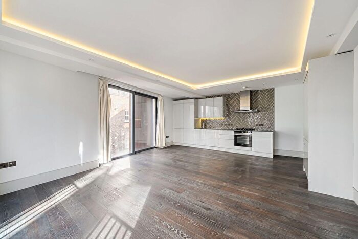 2 Bedroom Flat For Sale In Roger Street, Bloomsbury, London, WC1N
