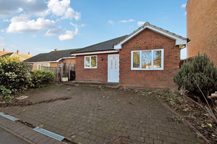 2 Bedroom Bungalow For Sale In Sunderland Road, Sandy, SG19