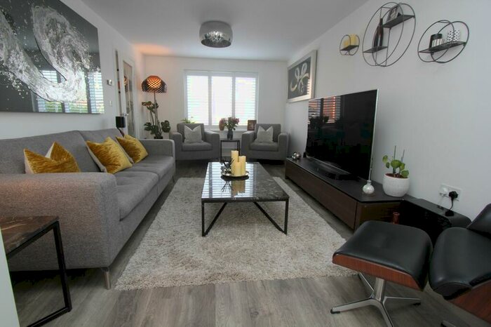 4 Bedroom Detached House For Sale In Railway Road, Rhoose, CF62