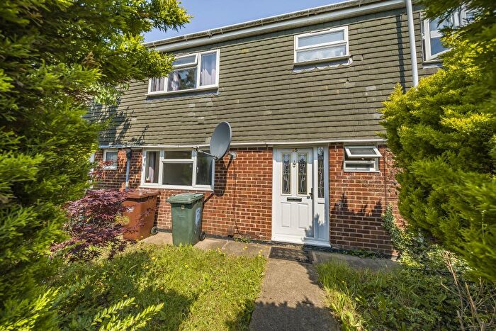 3 Bedroom Terraced House For Sale In Leach Road, Bicester, Oxfordshire, OX26