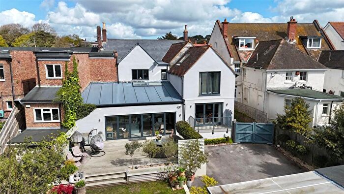 4 Bedroom End Of Terrace House For Sale In High Street, Milford On Sea, Lymington, Hampshire, SO41