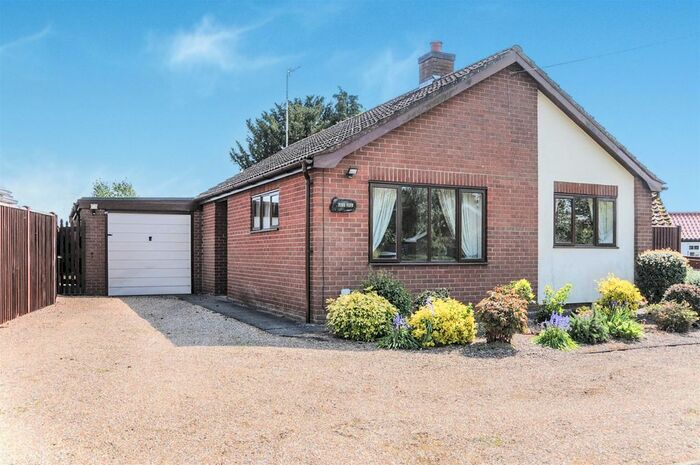 2 Bedroom Detached Bungalow For Sale In Main Road, West Keal, Spilsby, PE23
