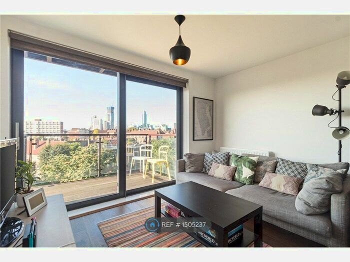 1 Bedroom Flat To Rent In Aragon Court, London, SE11