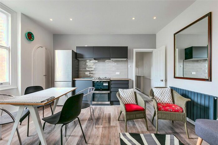 2 Bedroom Flat To Rent In Buer Road, Fulham, SW6