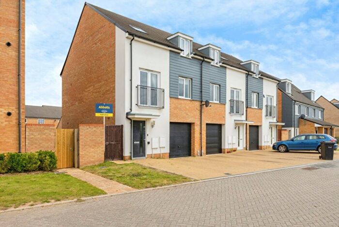 4 Bedroom End Of Terrace House For Sale In Jutland Rise, Wymondham, Norfolk, NR18