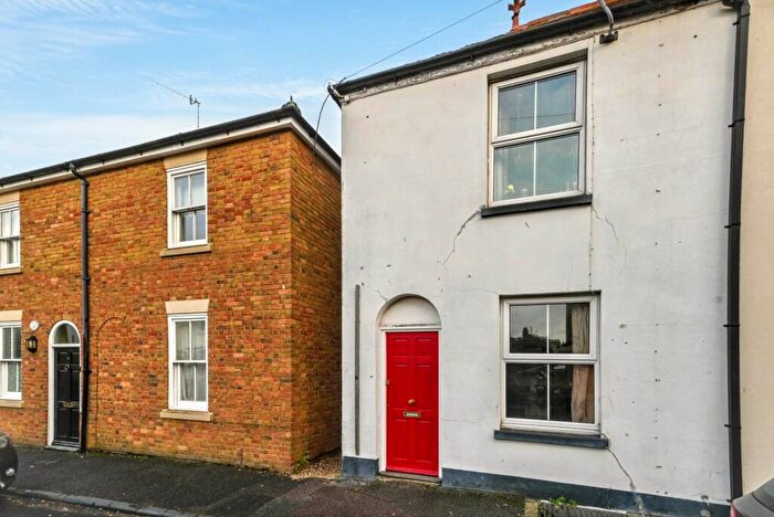 2 Bedroom End Of Terrace House For Sale In Hollow Lane, Canterbury, CT1
