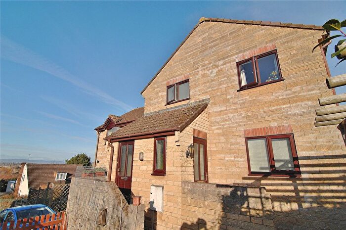 1 Bedroom Maisonette For Sale In Bramble Lane, Stonehouse, Gloucestershire, GL10