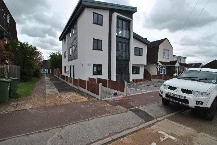 2 Bedroom Maisonette To Rent In Norton Road, Dagenham, RM10