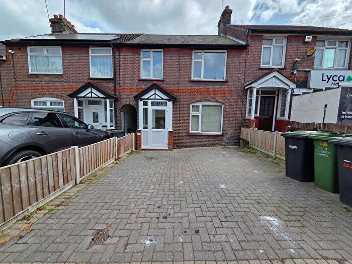3 Bedroom Property To Rent In Crawley Green Road, Luton, LU2