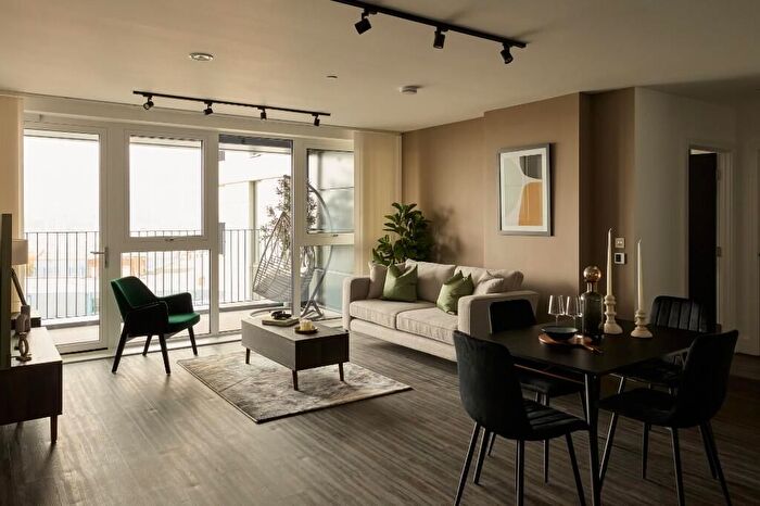 2 Bedroom Flat To Rent In Mitre Yard, Scrubs Lane, London, NW10