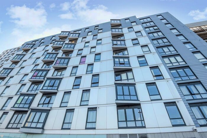 1 Bedroom Flat To Rent In Hermitage, Reading, RG1