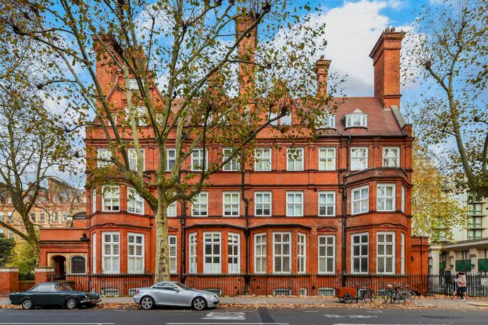 1 Bedroom Flat To Rent In Harrington Gardens, London, SW7