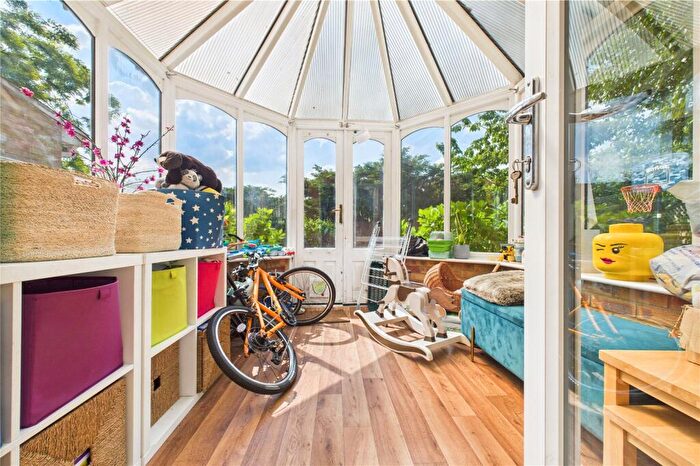 3 Bedroom Semi-Detached House For Sale In Woodfield Way, Theale, Reading, Berkshire, RG7