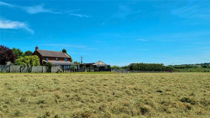 4 Bedroom Detached House For Sale In East Lawn Farm, Gillingham, Dorset, SP8