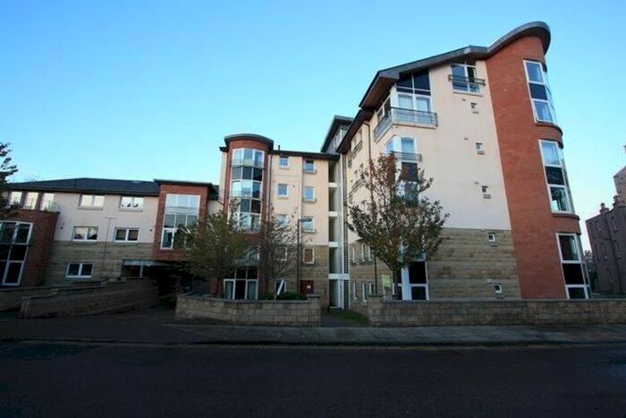 2 Bedroom Flat To Rent In Spring Gardens, Edinburgh, EH8
