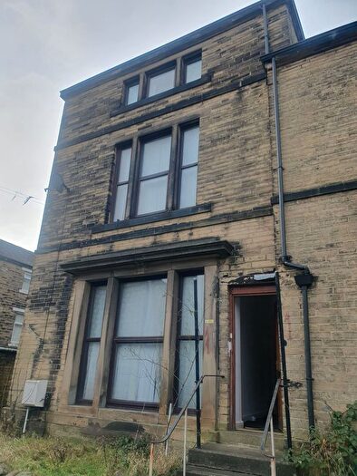 1 Bedroom Flat To Rent In North Park Road, Bradford, BD9