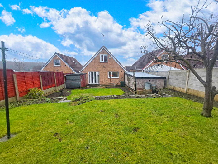 3 Bedroom Detached House For Sale In Aylesford Close, Barnsley, S71