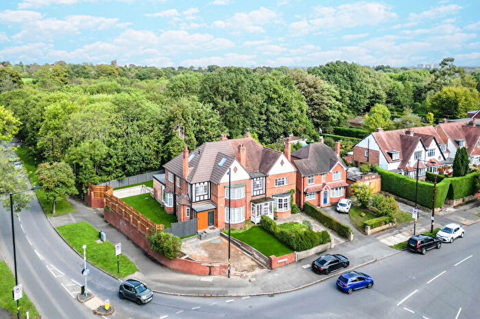 6 Bedroom Semi-Detached House For Sale In Swanshurst Lane, Moseley, Birmingham, B13