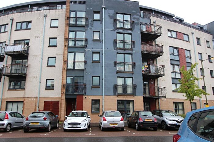 2 Bedroom Flat To Rent In East Pilton Farm Crescent, Pilton, Edinburgh, EH5