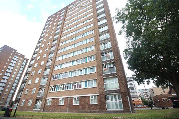 2 Bedroom Flat For Sale In Paragon Road, London, E9