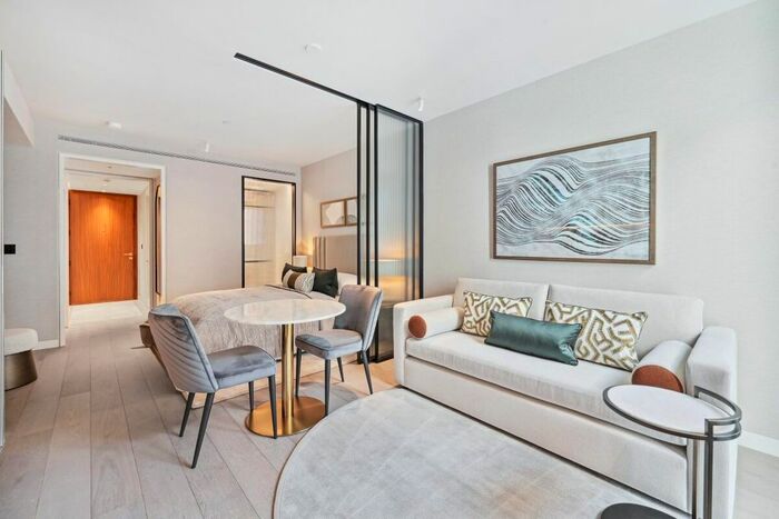 Studio To Rent In Hanover Square, London, W1S