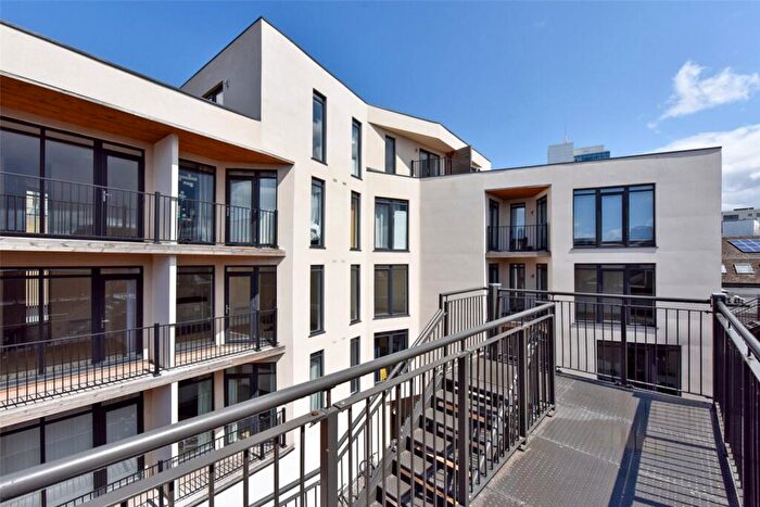 2 Bedroom Apartment To Rent In High Street, Reading, RG1