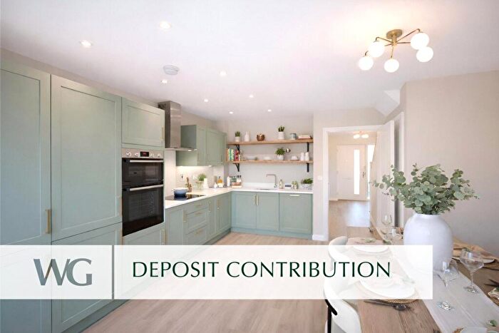 4 Bedroom Semi Detached House For Sale In Alphington, Exeter, Devon, EX2