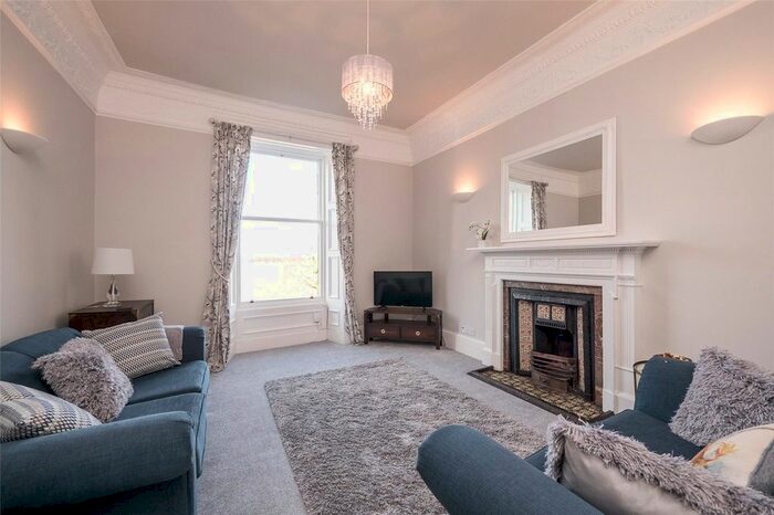 2 Bedroom Flat To Rent In Royal Crescent, Edinburgh, EH3