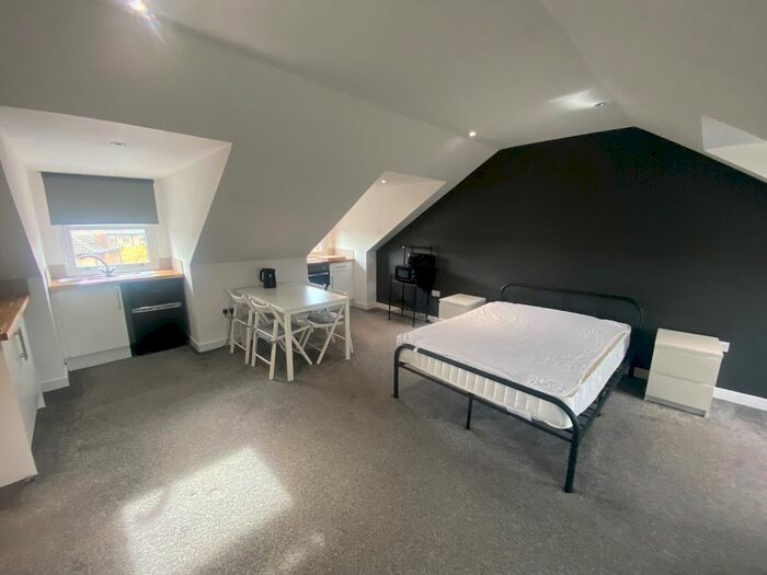 1 Bedroom Studio To Rent In Station Road, Gidea Park, Romford, RM2