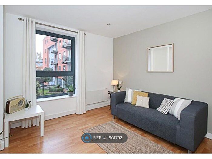 1 Bedroom Flat To Rent In West One, Sheffield, S1