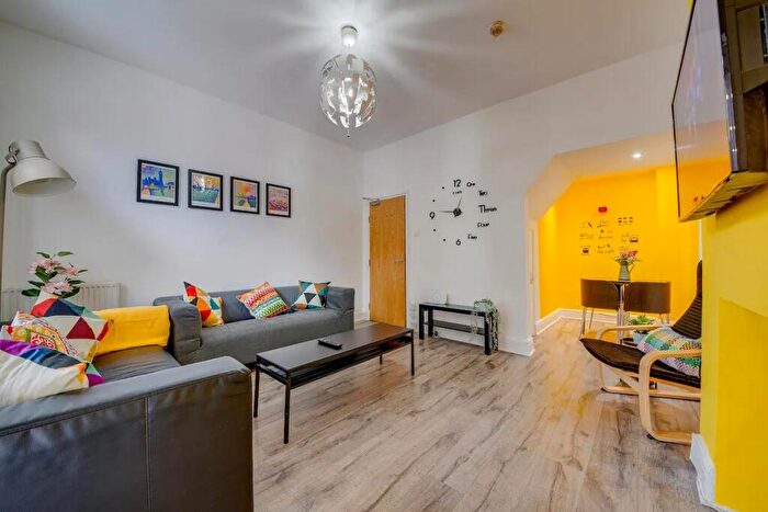 5 Bedroom Terraced House To Rent In Broomhall Street (), Sheffield, S3