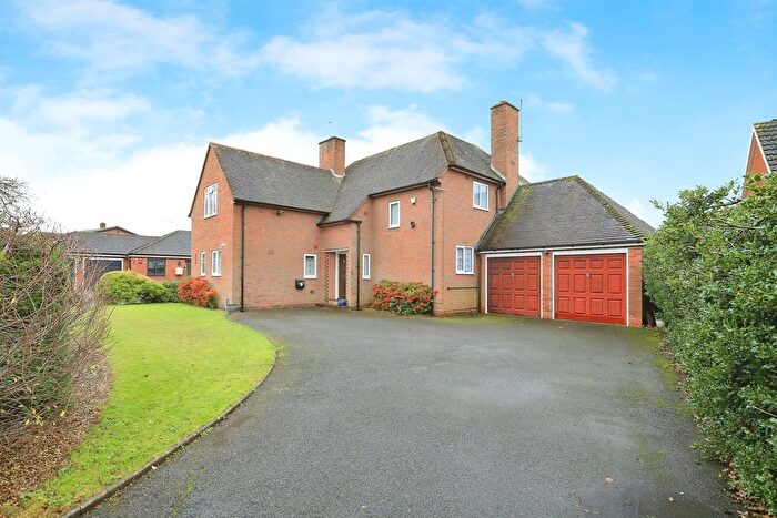4 Bedroom Detached House For Sale In Westville Avenue, Kidderminster, DY11