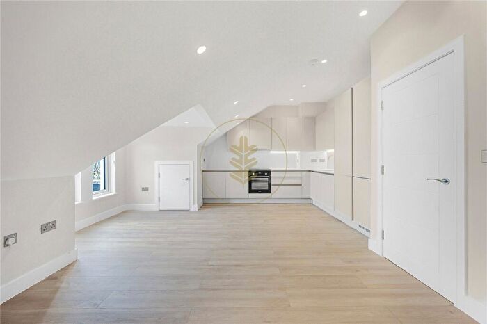 2 Bedroom Apartment To Rent In Chichele Road, Cricklewood, London, NW2