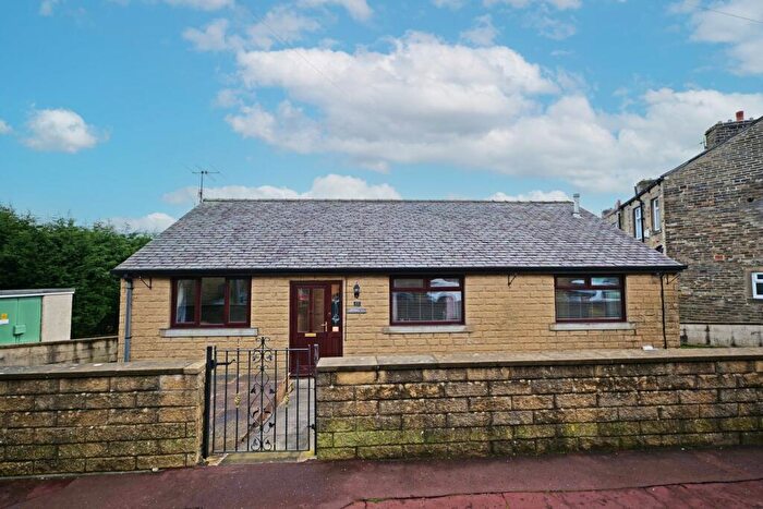 3 Bedroom Detached Bungalow For Sale In Bank Street, Barnoldswick, BB18