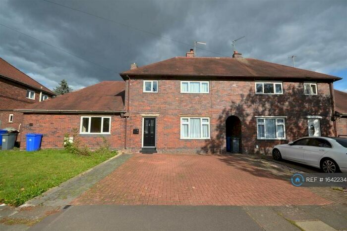 4 Bedroom Terraced House To Rent In Hilton Road, Stoke-On-Trent, ST4