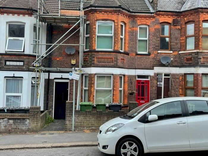 3 Bedroom Terraced House To Rent In High Town Road, Luton, LU2