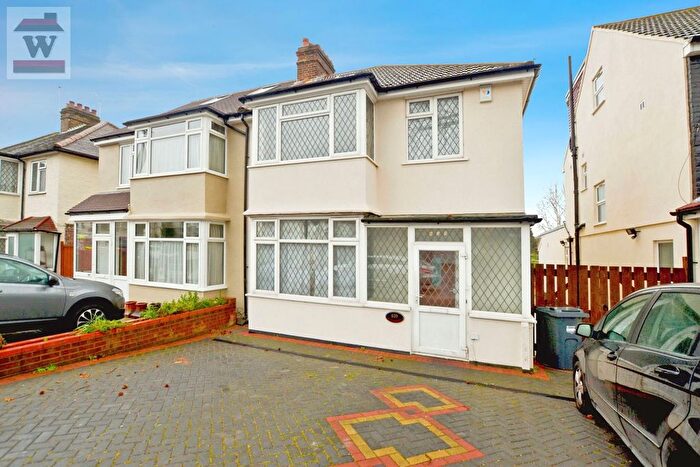 3 Bedroom Semi Detached House To Rent In London Road, TW7