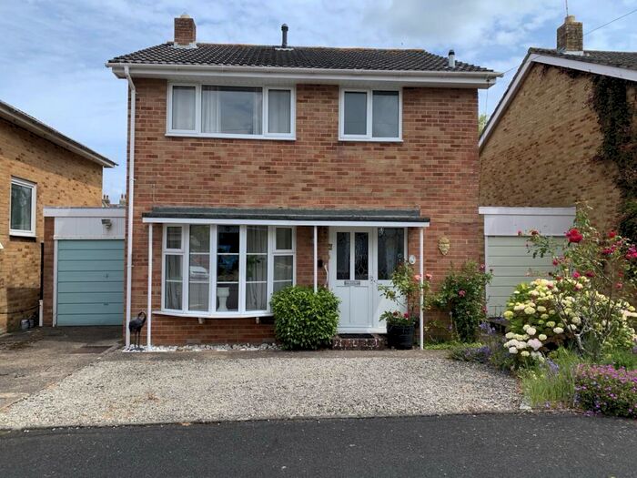 3 Bedroom Detached House To Rent In Watersedge Gardens, Emsworth, PO10