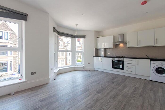 1 Bedroom Flat To Rent In Claude Road, Roath, CF24