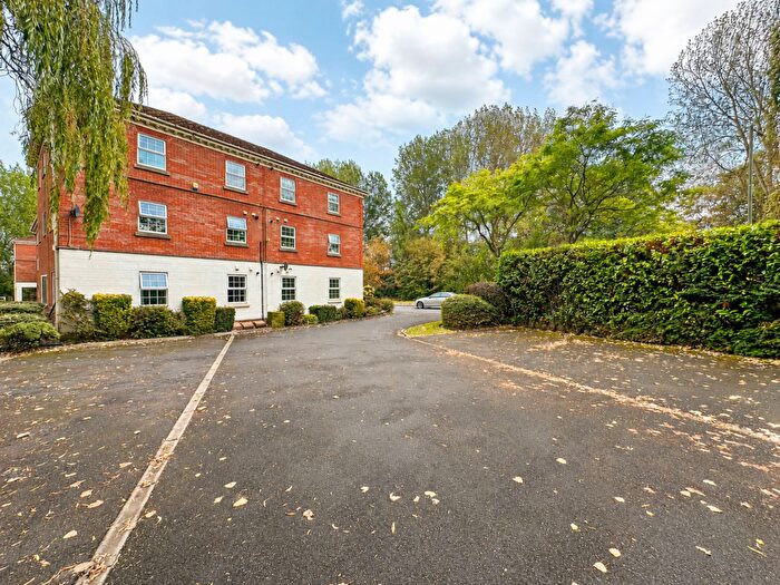 2 Bedroom Apartment For Sale In Aveling Drive, Banks, PR9