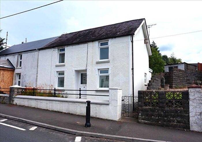 2 Bedroom Semi-Detached House For Sale In Carmarthen Road, Cross Hands, Llanelli, SA14