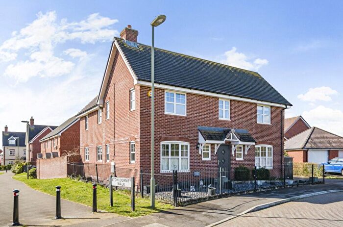 4 Bedroom Detached House For Sale In Riverside Close, Andover, SP11