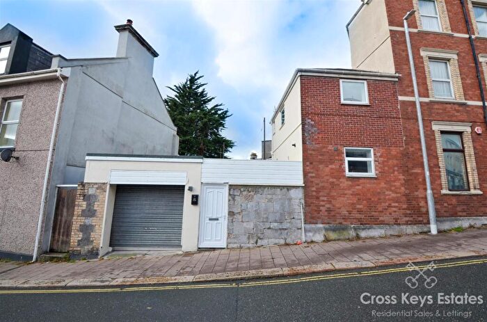 1 Bedroom End Of Terrace House For Sale In Devonport Road, Stoke, PL3