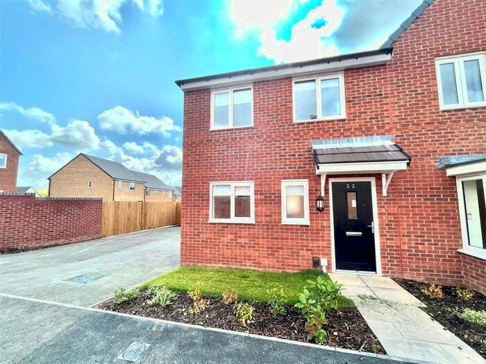 3 Bedroom Property To Rent In Horwood Drive, Gedling, Nottingham, NG4