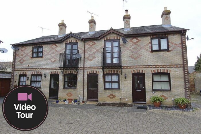 2 Bedroom Property To Rent In Rochester Mews, Church Road, Linslade, Leighton Buzzard, LU7