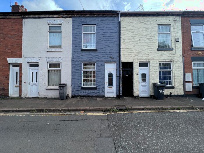 2 Bedroom Town House To Rent In Beaumanor Road, Leicester, LE4
