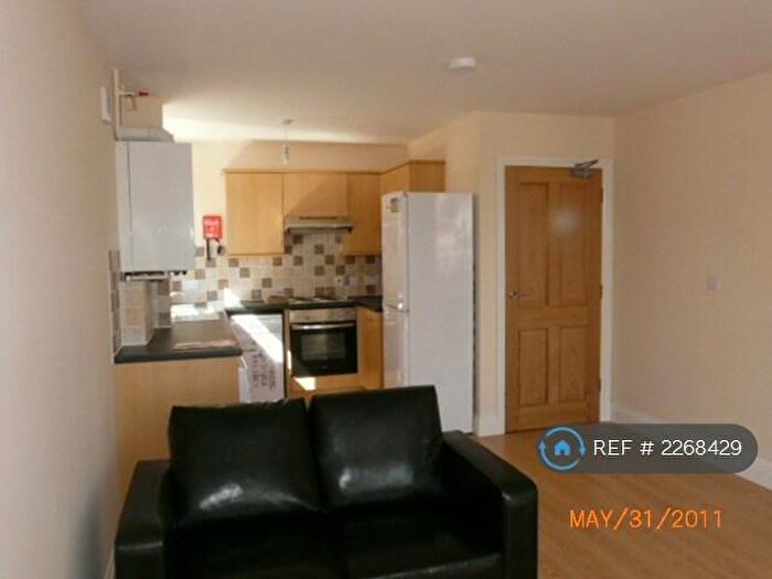 4 Bedroom Maisonette To Rent In Landguard Road, Southampton, SO15
